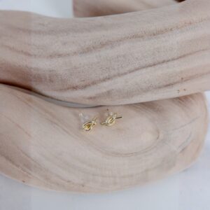 Love knot Studs