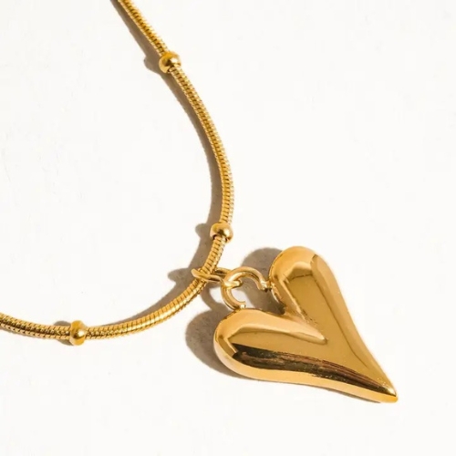 Bay Heart Necklace - Image 3