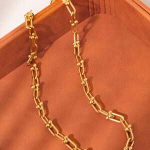 Denise Bold Chain Necklace